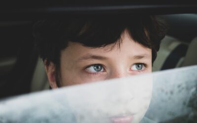 Hvorfor blir du kvalm i bil, båt eller fly? Reisesyke
